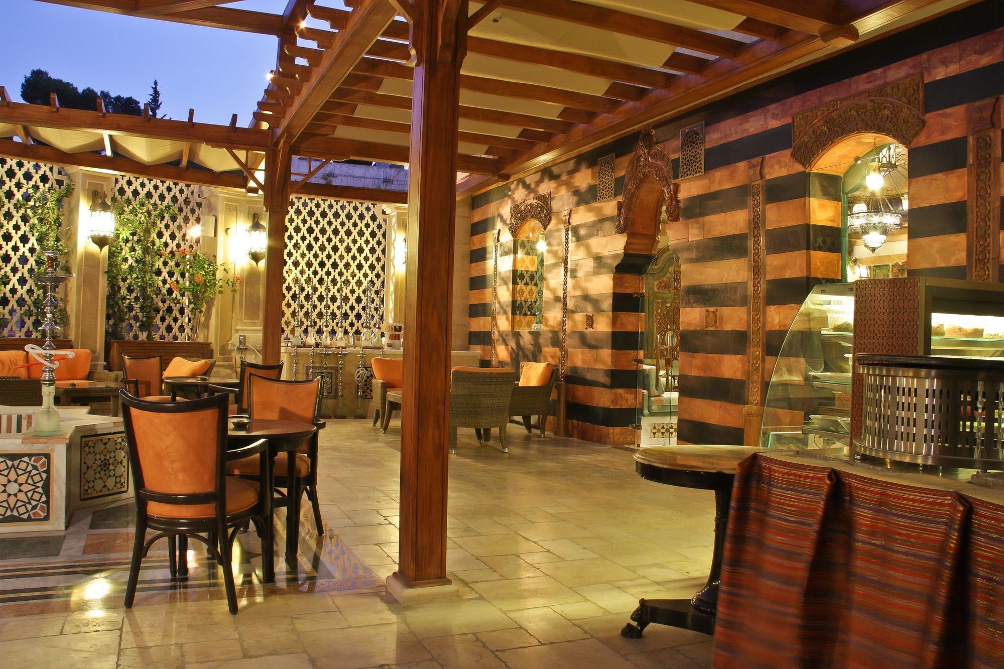 Hotel Regency Palace