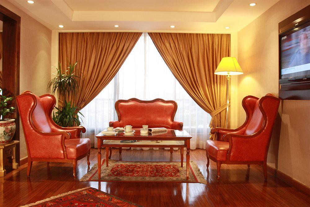 Regency Palace 5*